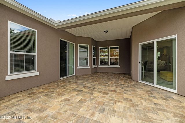 127 BRADFORD LAKE Circle, Jacksonville, FL 32218