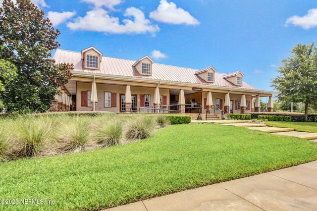 127 BRADFORD LAKE Circle, Jacksonville, FL 32218