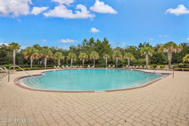 127 BRADFORD LAKE Circle, Jacksonville, FL 32218
