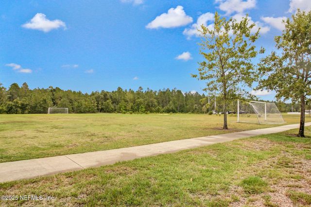 127 BRADFORD LAKE Circle, Jacksonville, FL 32218