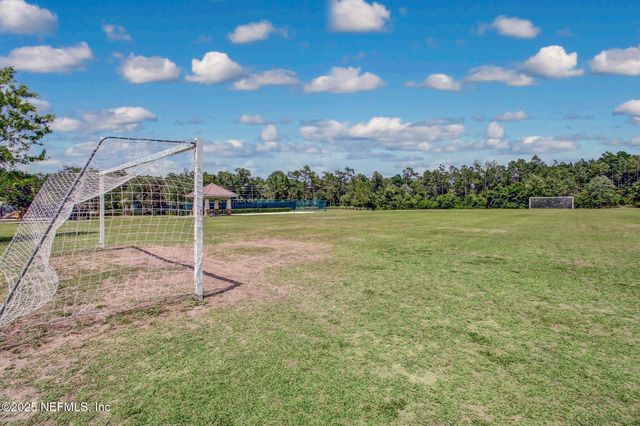 127 BRADFORD LAKE Circle, Jacksonville, FL 32218