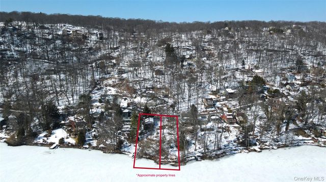 315 Lake Drive, Lake Peekskill, NY 10537