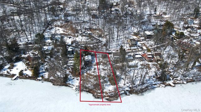 315 Lake Drive, Lake Peekskill, NY 10537