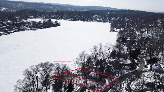 315 Lake Drive, Lake Peekskill, NY 10537