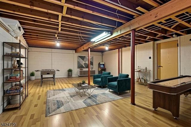 21 Tremont Ter, Livingston Twp., NJ 07039