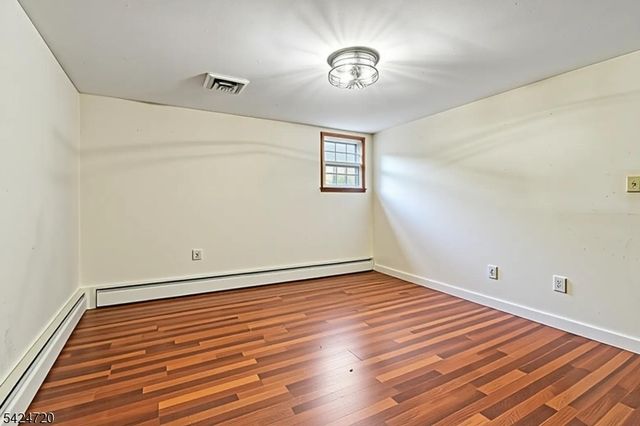 21 Tremont Ter, Livingston Twp., NJ 07039