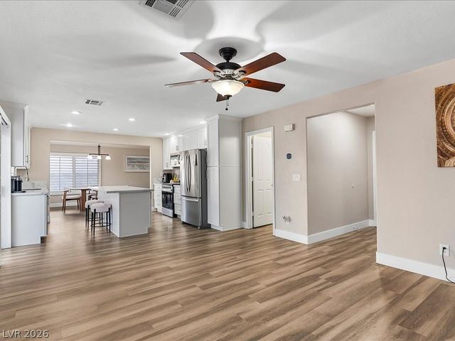 8994 Odense Way, Las Vegas, NV 89147
