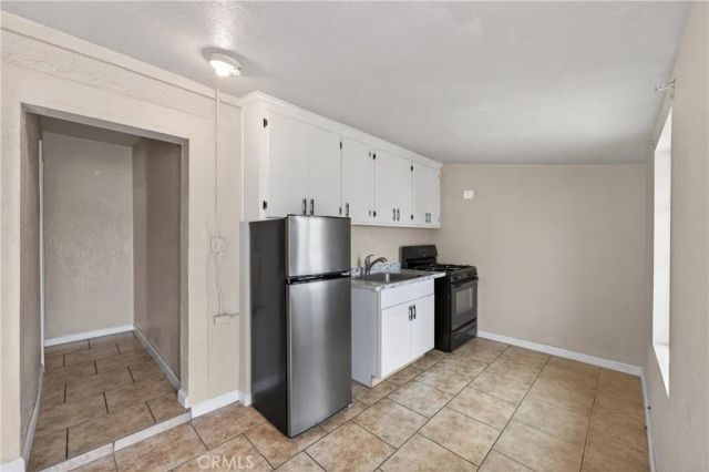 16516 E Street, Victorville, CA 92395