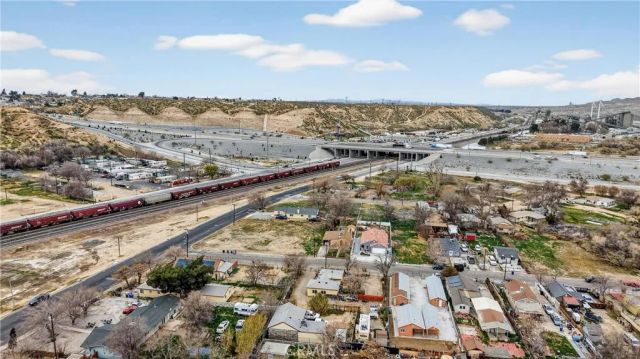 16516 E Street, Victorville, CA 92395