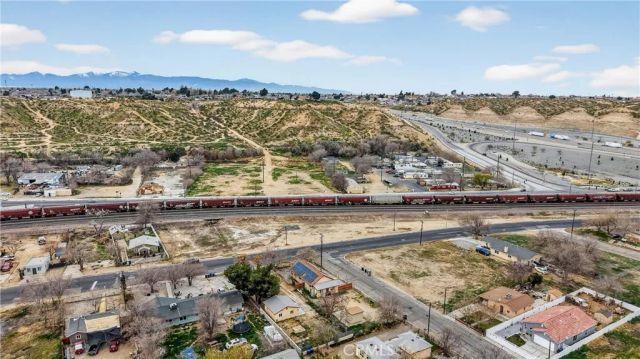 16516 E Street, Victorville, CA 92395