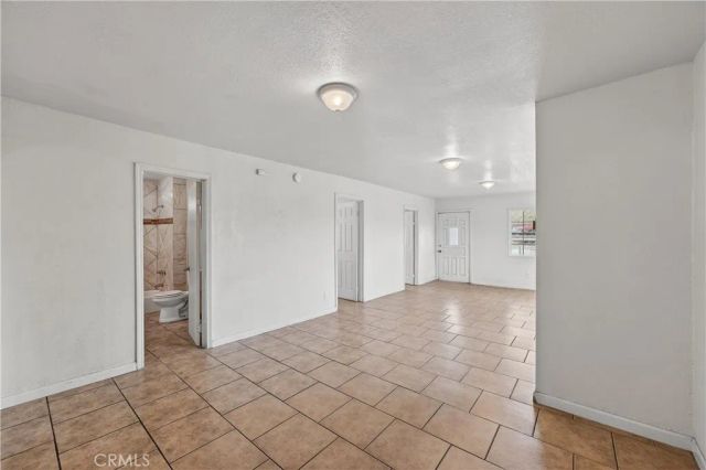 16516 E Street, Victorville, CA 92395