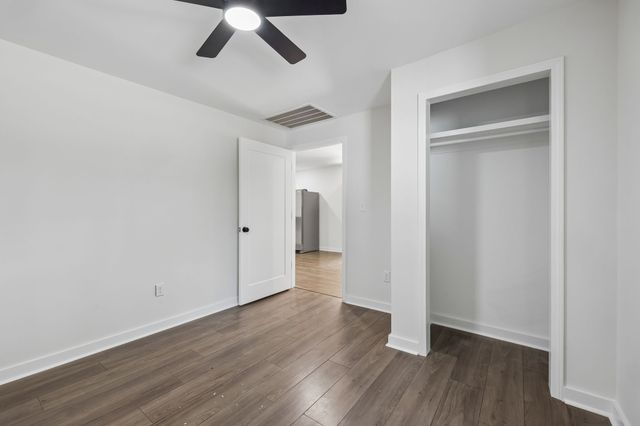 210 Donegan Crossing Rd, Dickson, TN 37055