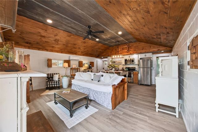 12705 Rhoden Lane, Lowell, AR 72745