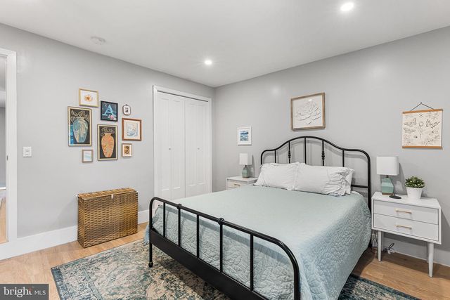 528 PIERCE ST, Philadelphia, PA 19148