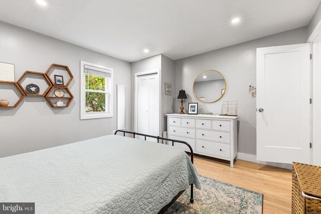 528 PIERCE ST, Philadelphia, PA 19148