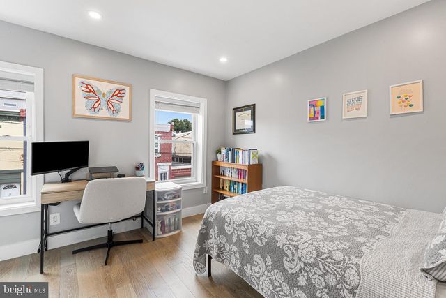 528 PIERCE ST, Philadelphia, PA 19148