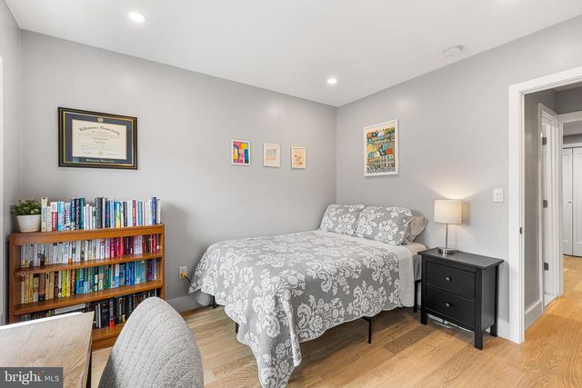 528 PIERCE ST, Philadelphia, PA 19148