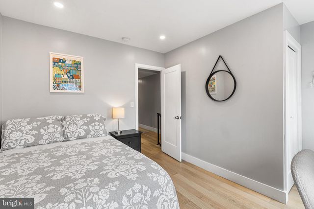 528 PIERCE ST, Philadelphia, PA 19148
