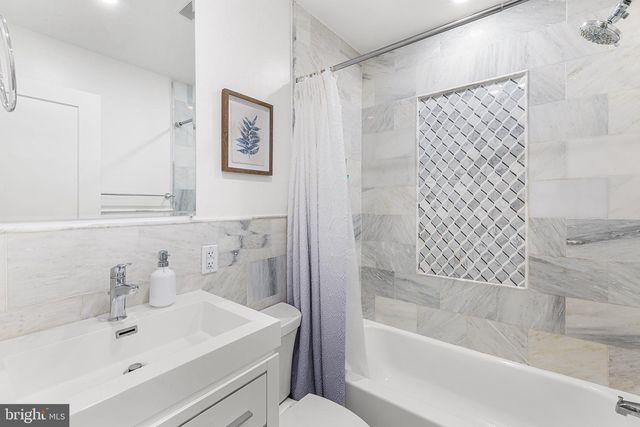528 PIERCE ST, Philadelphia, PA 19148