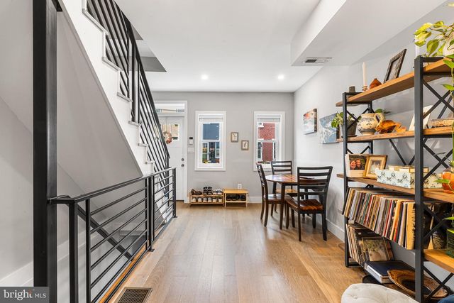 528 PIERCE ST, Philadelphia, PA 19148