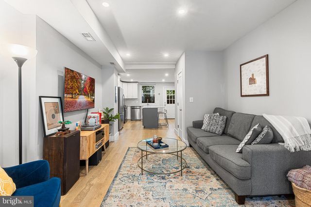 528 PIERCE ST, Philadelphia, PA 19148