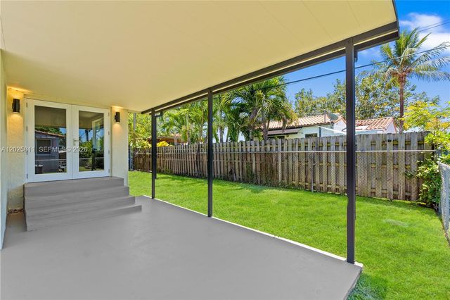 2110 SW 15th St, Miami, FL 33145