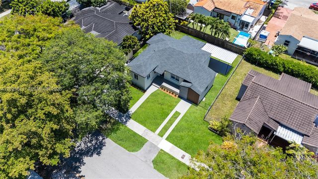 2110 SW 15th St, Miami, FL 33145