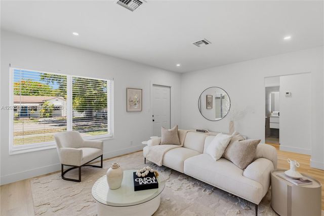 2110 SW 15th St, Miami, FL 33145