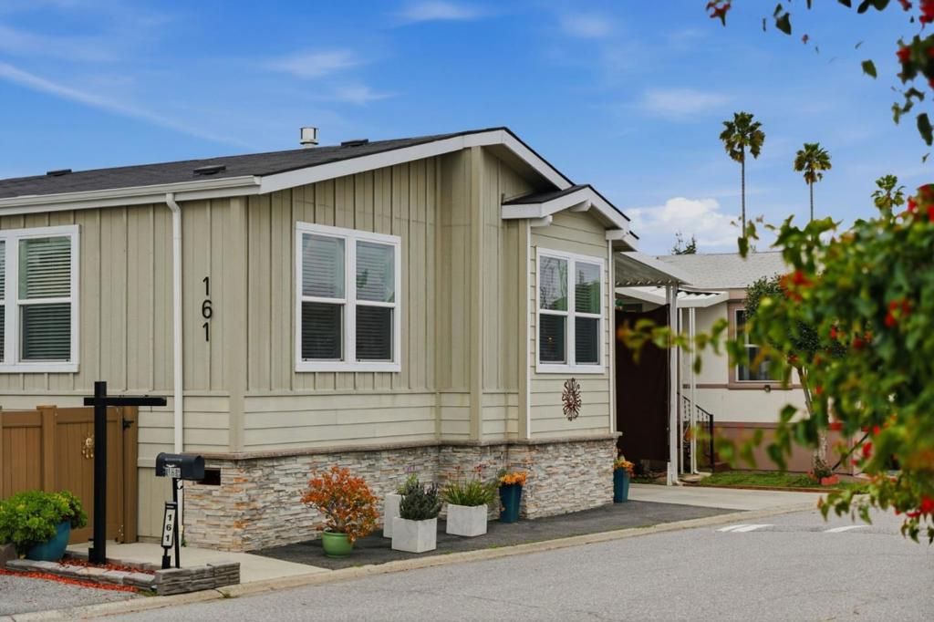 Image 1 of property listing at 195 Blossom Hill Road, San Jose, CA 95123