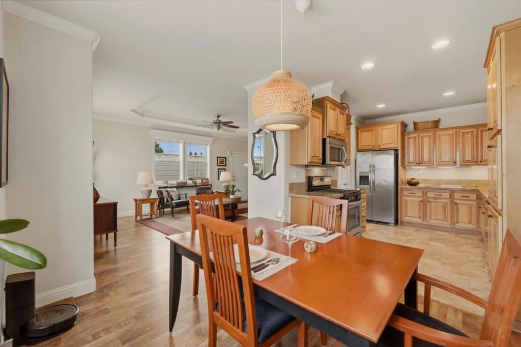 Image 16 of property listing at 195 Blossom Hill Road, San Jose, CA 95123