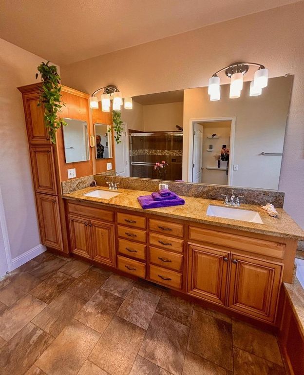 Image 38 of property listing at 195 Blossom Hill Road, San Jose, CA 95123