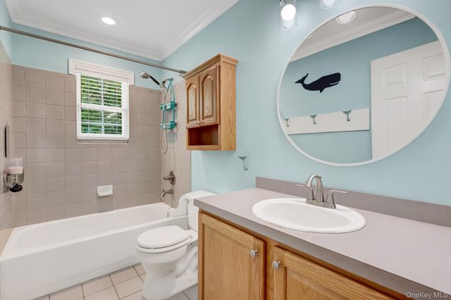 27 4th Avenue, Rocky Point, NY 11778