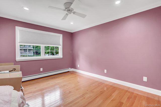 27 4th Avenue, Rocky Point, NY 11778