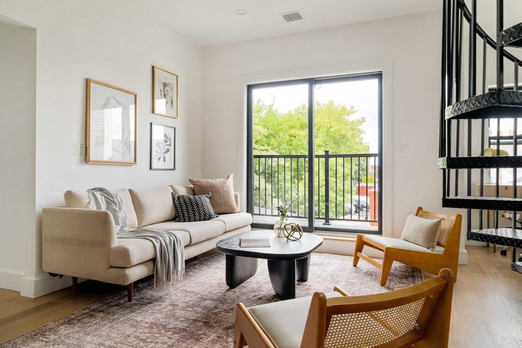 95 Addison Street 308, Boston, MA 02128