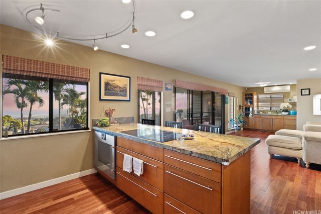 92-4998 Limukele Street, Kapolei, HI 96707