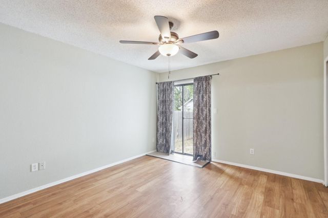 2407 Dowd LN, Austin, TX 78728