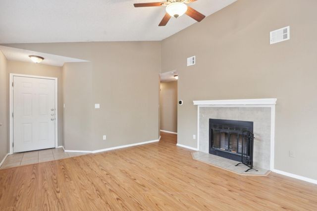 2407 Dowd LN, Austin, TX 78728