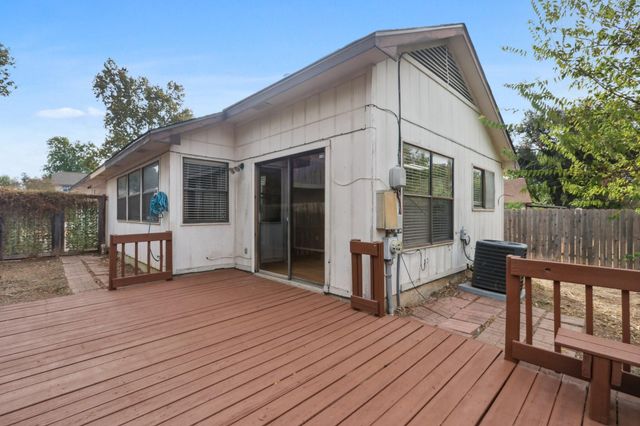 2407 Dowd LN, Austin, TX 78728