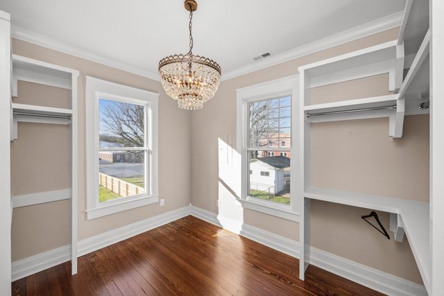 206 S Main St, Mount Pleasant, TN 38474