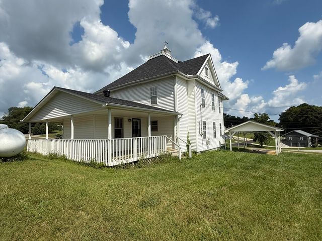 838 State Garage Road, Albany, KY 42602