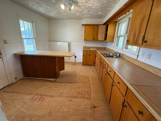 838 State Garage Road, Albany, KY 42602