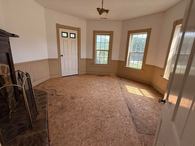 838 State Garage Road, Albany, KY 42602