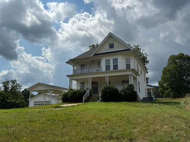 838 State Garage Road, Albany, KY 42602