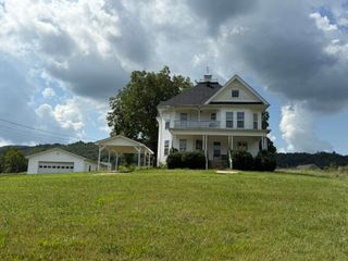 838 State Garage Road, Albany, KY 42602