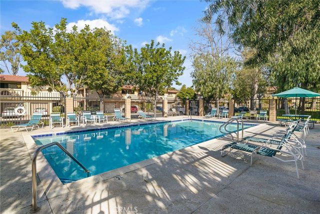 25224 Birch Grove Lane 3, Lake Forest, CA 92630