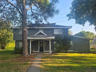 7810 Oakridge Drive b, Hitchcock, TX 77563