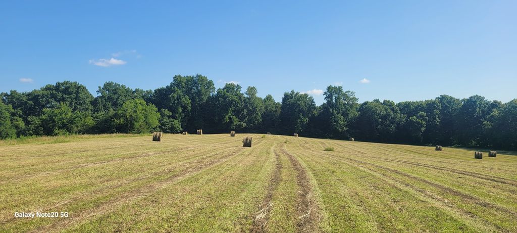 0 Pass Rd, Shelbyville, TN 37160