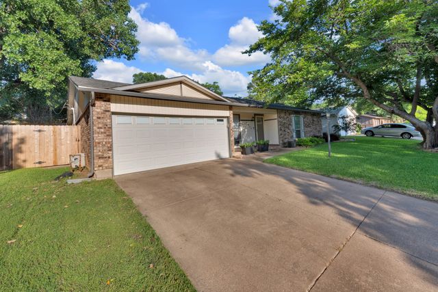 2611 Mintwood Place, Arlington, TX 76016