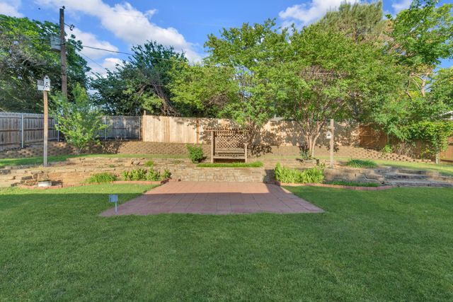 2611 Mintwood Place, Arlington, TX 76016