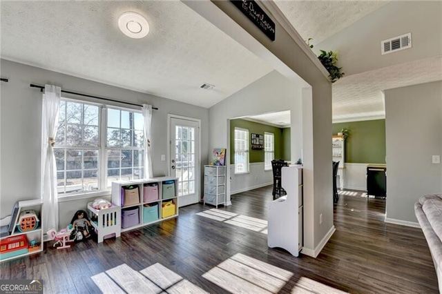 1318 Cascade View Drive, Grayson, GA 30017